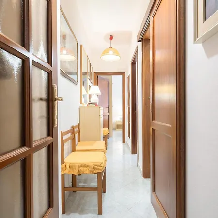 Apartament Roth 8 *