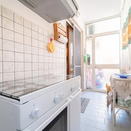 Roth 8 Apartman